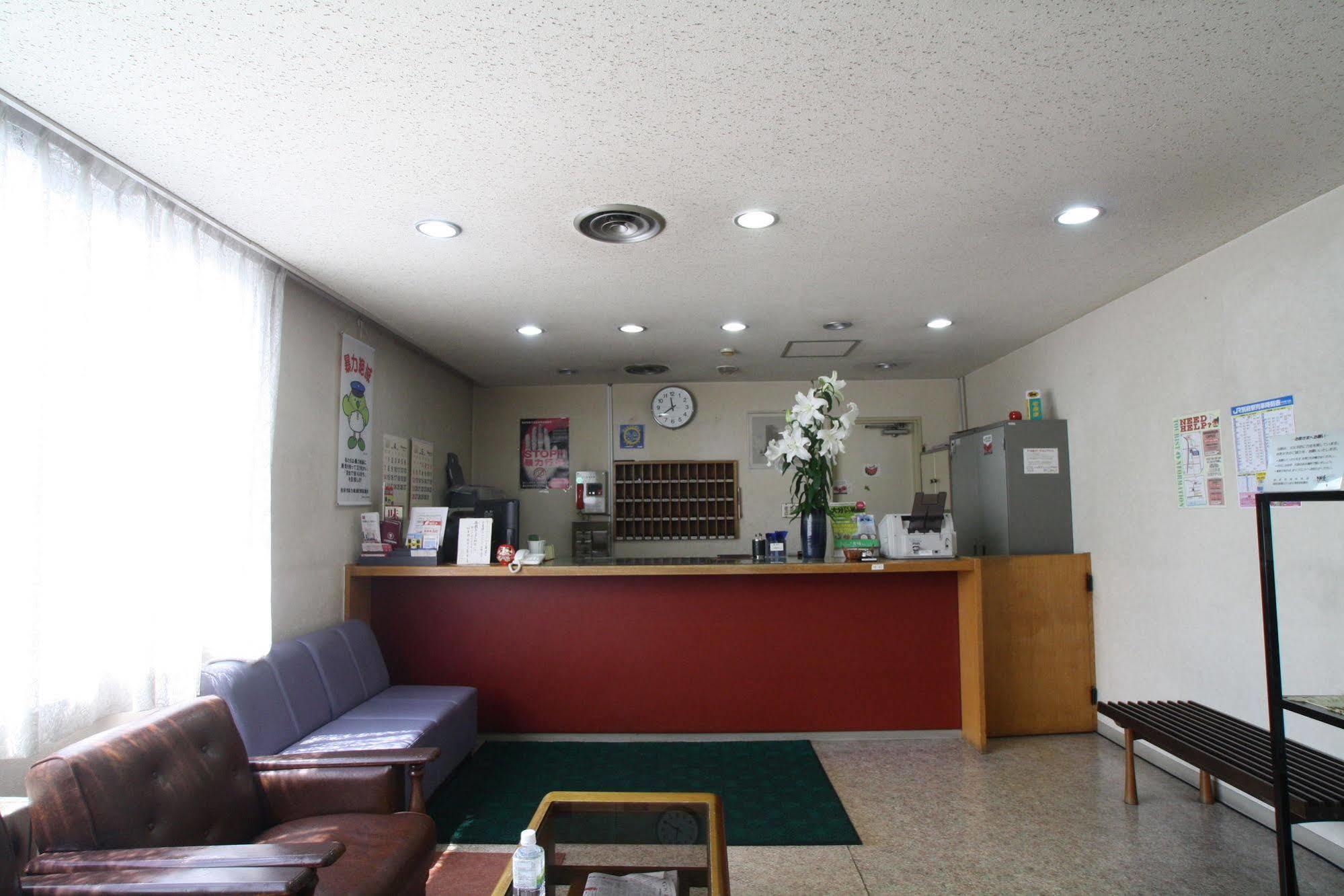 ビジネスホテル スター 別府市 エクステリア 写真
